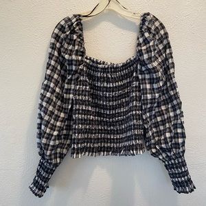 Smocked puff sleeve top!